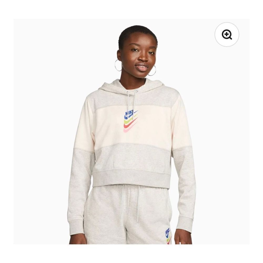 Nike women’s hoodie 